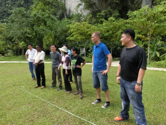 Team Bonding with Ixmation